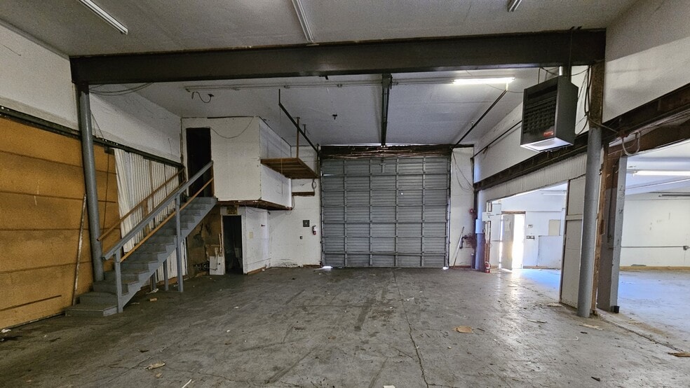 More Photos Of , Kelso Unknown For Sale