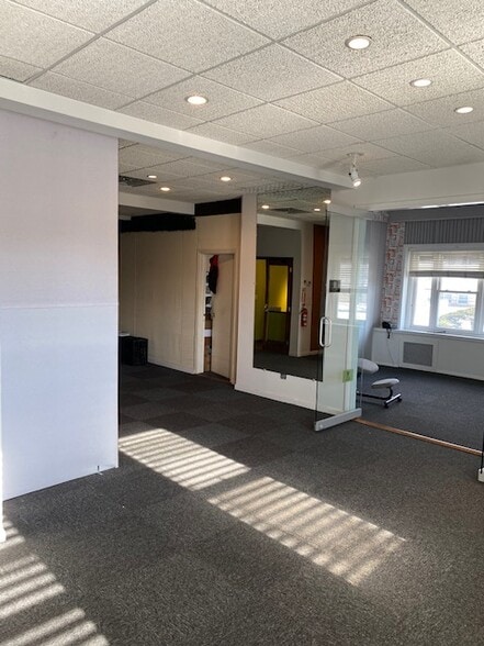 More Photos Of 520 North Ave, New Rochelle Office Residential For Lease