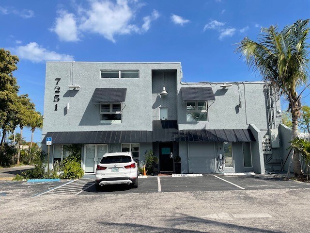 More Photos Of 7251 NE 2nd Ave, Miami Loft Creative Space For Lease