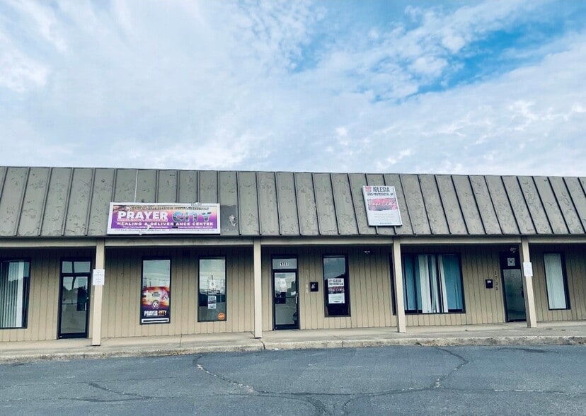 Primary Photo Of 1701-1741 S University Blvd, Middletown Unknown For Lease