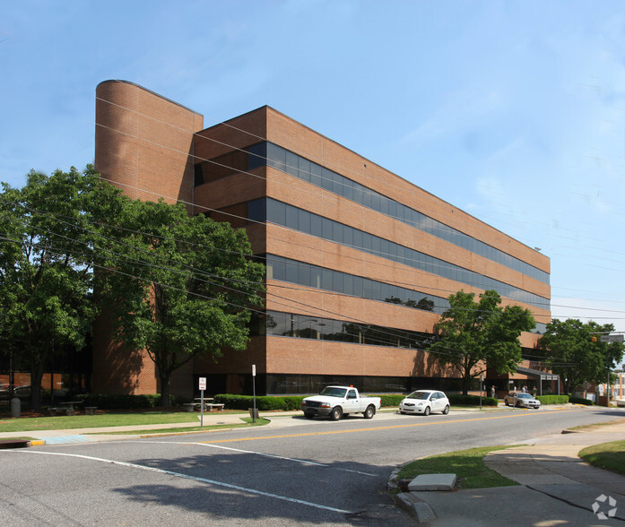 Primary Photo Of 2700 10th Ave S, Birmingham Medical For Lease