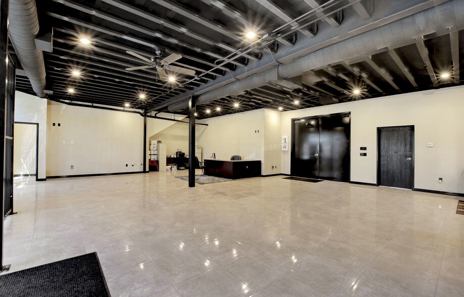 More Photos Of 3852 E Post Rd, Las Vegas Warehouse For Sale