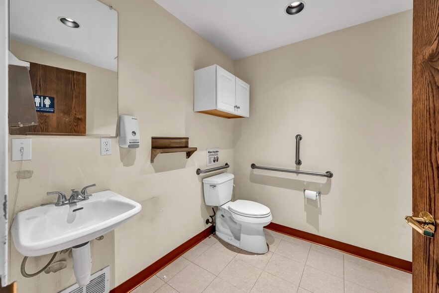 More Photos Of 48 Route 6, Yorktown Heights Medical For Sale