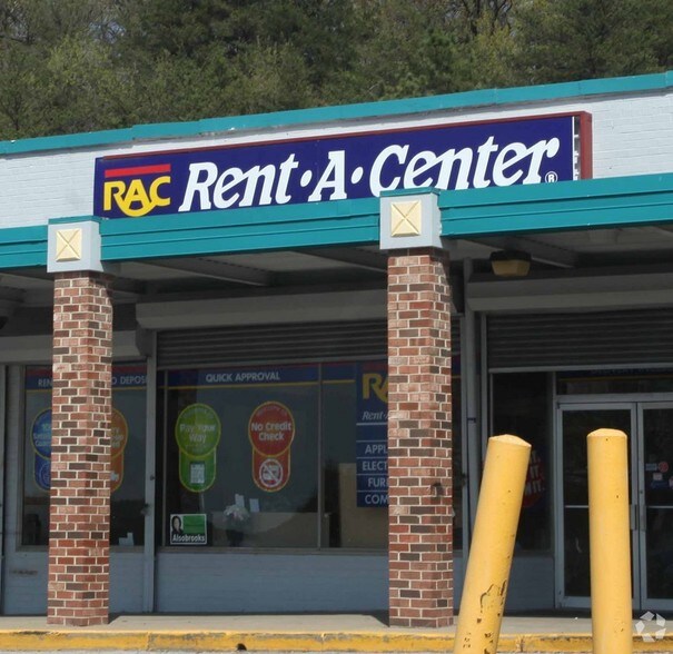 More Photos Of 7700-7778 Landover Rd, Hyattsville Unknown For Lease