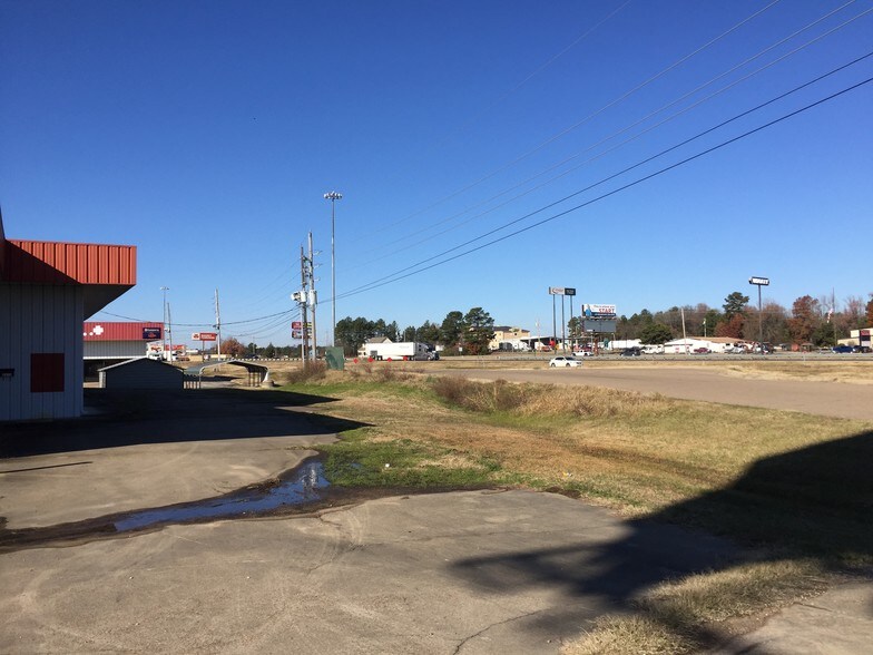 More Photos Of 1120 Realtor Ave, Texarkana Warehouse For Sale