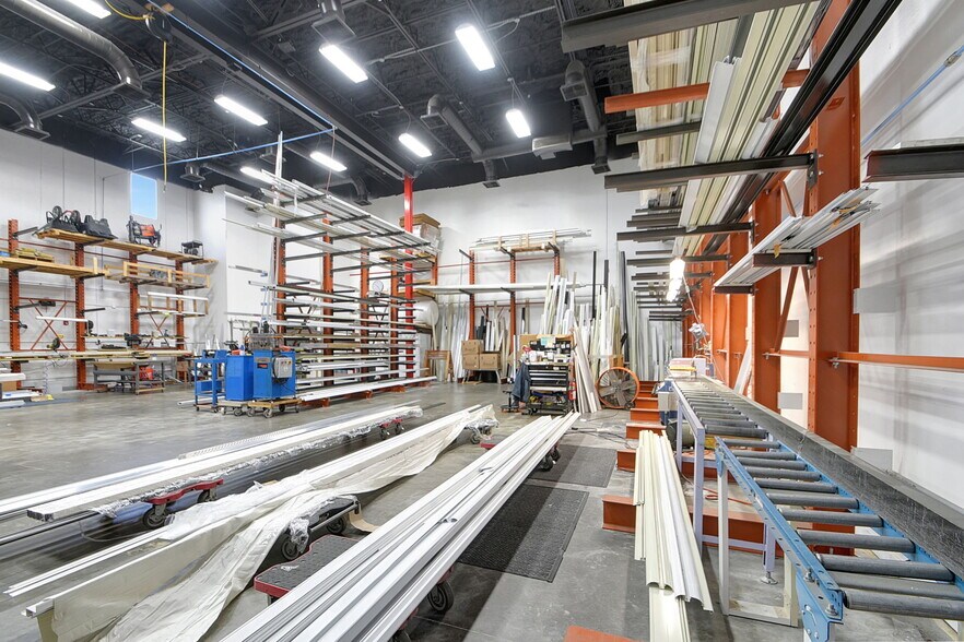 More Photos Of 7150 Seacrest Blvd, Lantana Showroom For Sale