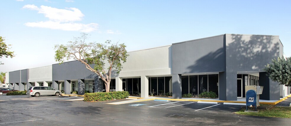 More Photos Of 5201 Ravenswood Rd, Fort Lauderdale Medical For Lease