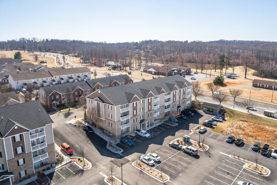 More Photos Of 301 Rotunda St, Lynchburg Apartments For Sale