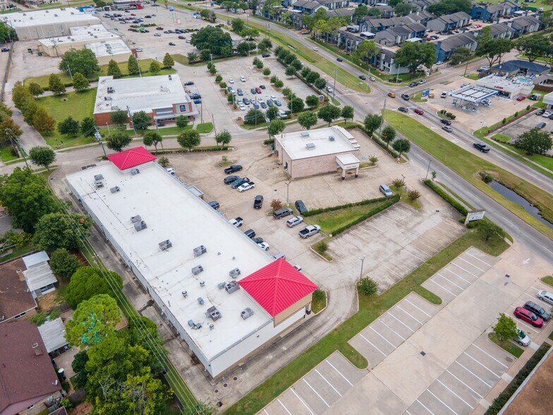 More Photos Of 4300-4302 Fairmont Pky, Pasadena Unknown For Lease