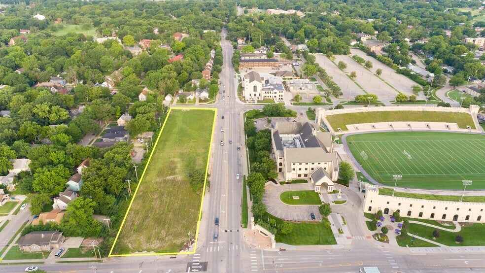 More Photos Of 1700 Anderson Ave, Manhattan Land For Sale