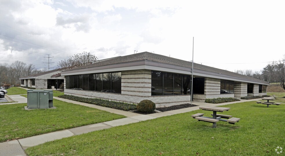 More Photos Of 4740 Corridor Pl, Beltsville Office For Lease