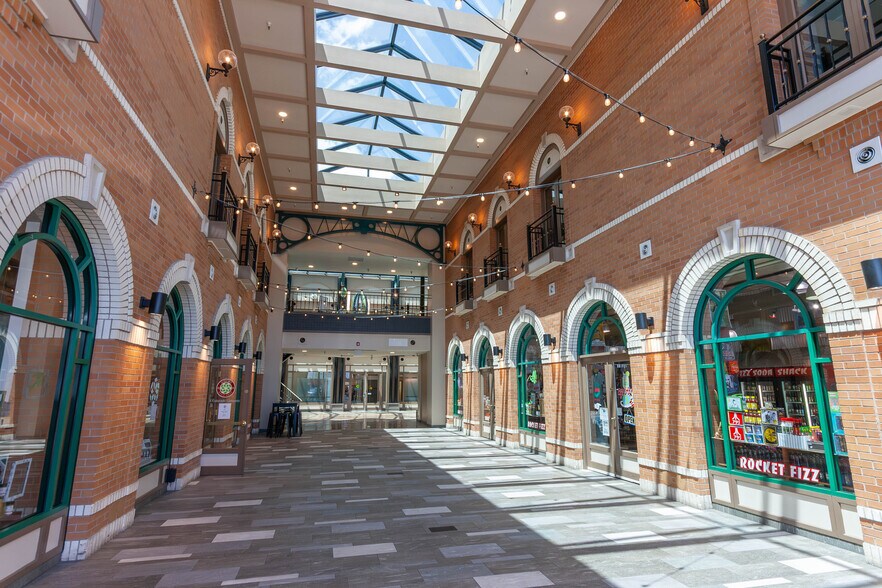 More Photos Of 123-147 N College Ave, Fort Collins Office For Sale