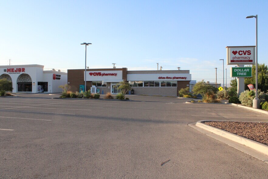 More Photos Of 8041 N Mesa St, El Paso Unknown For Lease