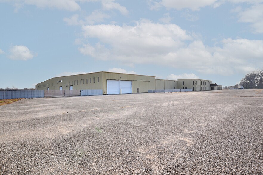 More Photos Of 10231 Sugar Creek Rd, Benton Manufacturing For Sale