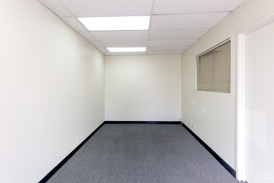 More Photos Of 2060 Walsh Ave, Santa Clara Unknown For Lease