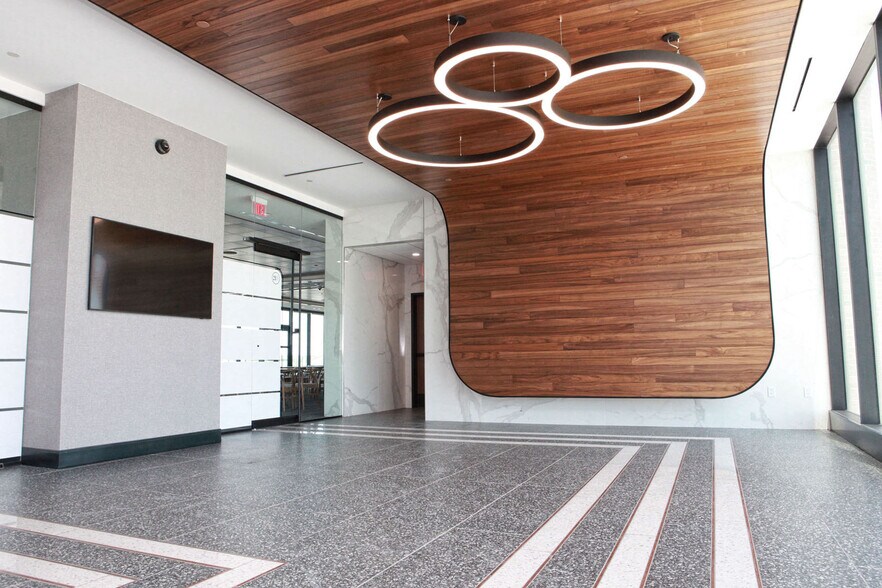 More Photos Of 21 N Greenwood Ave, Tulsa Office For Lease