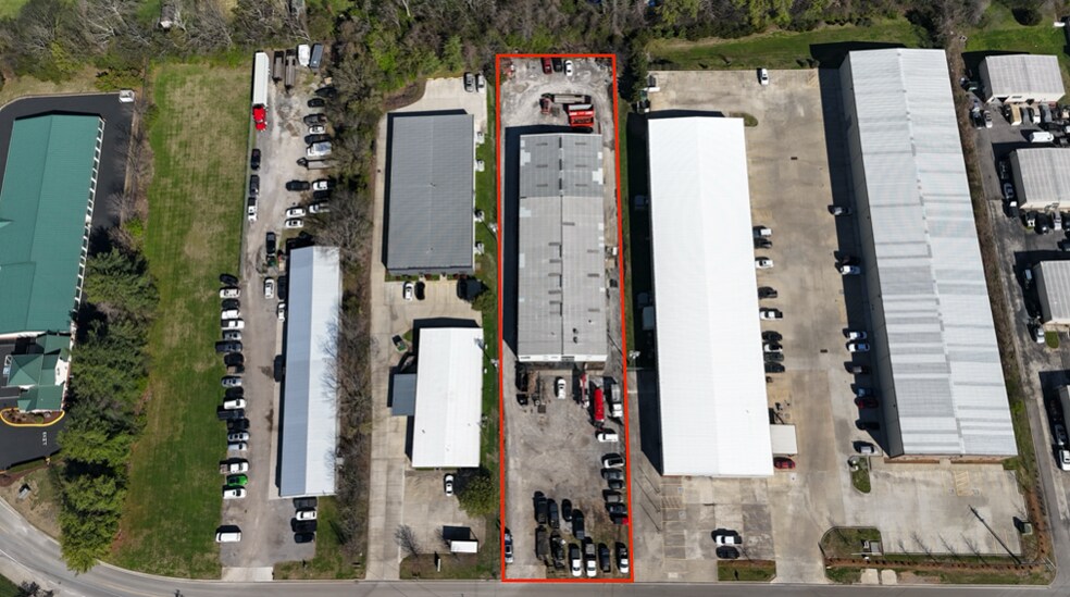 More Photos Of 2009 Johnson Industrial Blvd, Nolensville Manufacturing For Sale