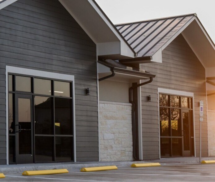 More Photos Of 1940 John King Blvd, Rockwall Medical For Sale