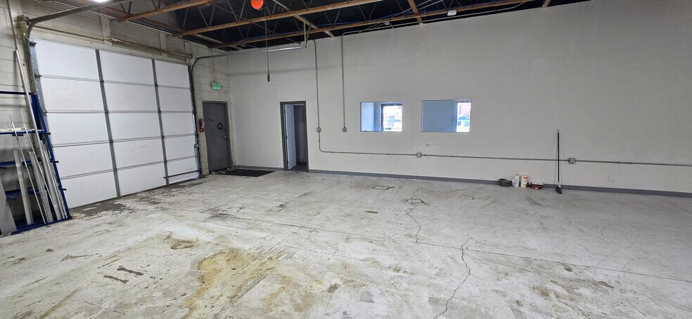 More Photos Of 2529 49th St, Boulder Warehouse For Lease