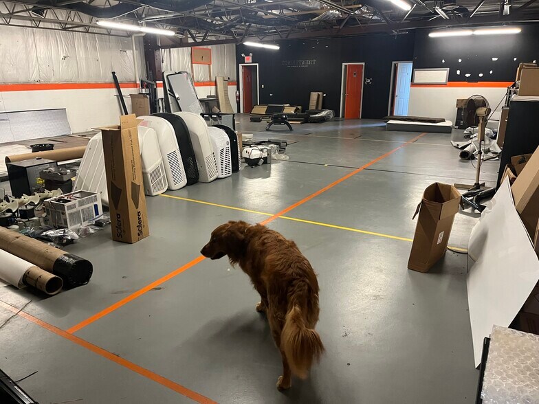 More Photos Of 7370 N Ridge Rd, Madison General Retail For Lease
