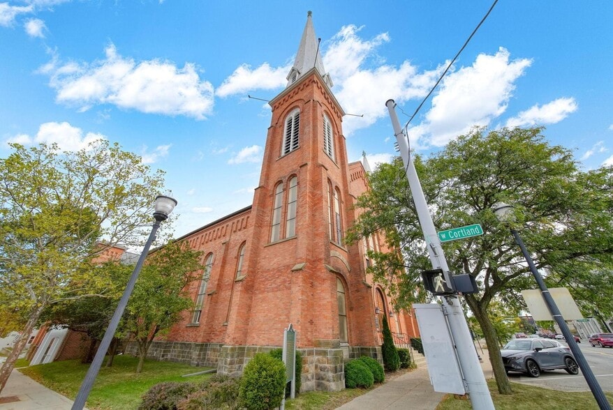 More Photos Of 201 S Jackson St, Jackson Specialty For Sale