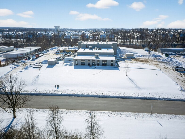 More Photos Of 1333 Research Rd, Gahanna Manufacturing For Sale