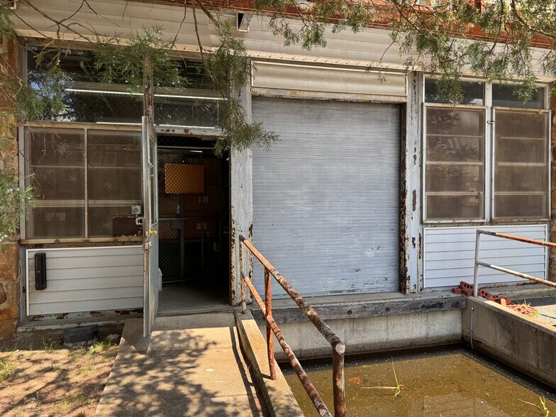 More Photos Of 201 E Roosevelt Rd, Little Rock Medical For Sale