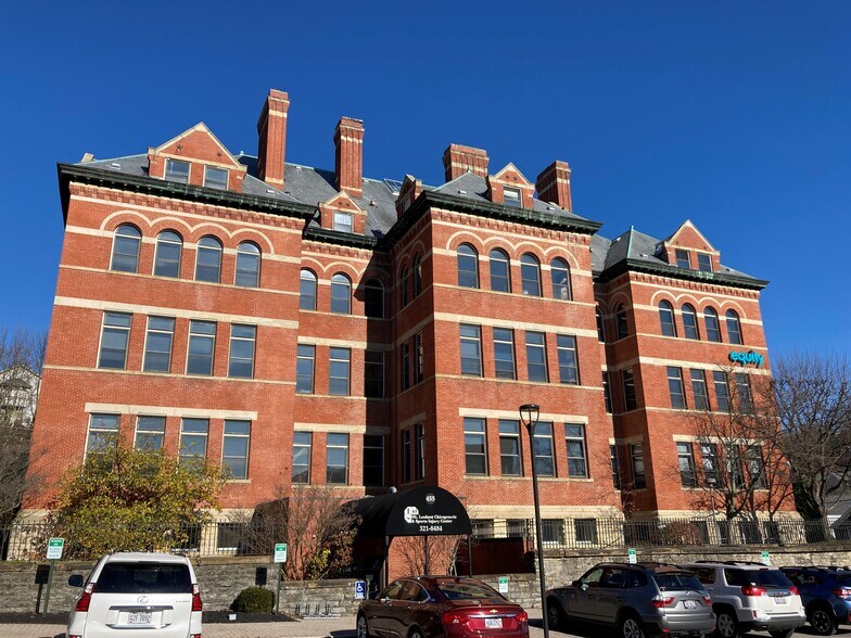 More Photos Of 455 Delta Ave, Cincinnati Loft Creative Space For Lease