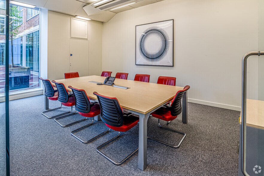 More Photos Of 55 Baker St, London Office For Lease