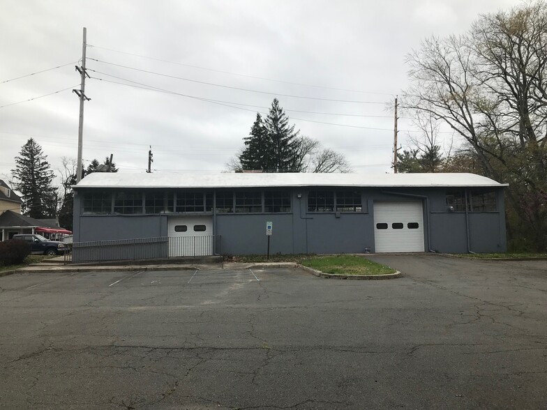 Primary Photo Of 11 Washington Rd, Princeton Junction Auto Repair For Lease