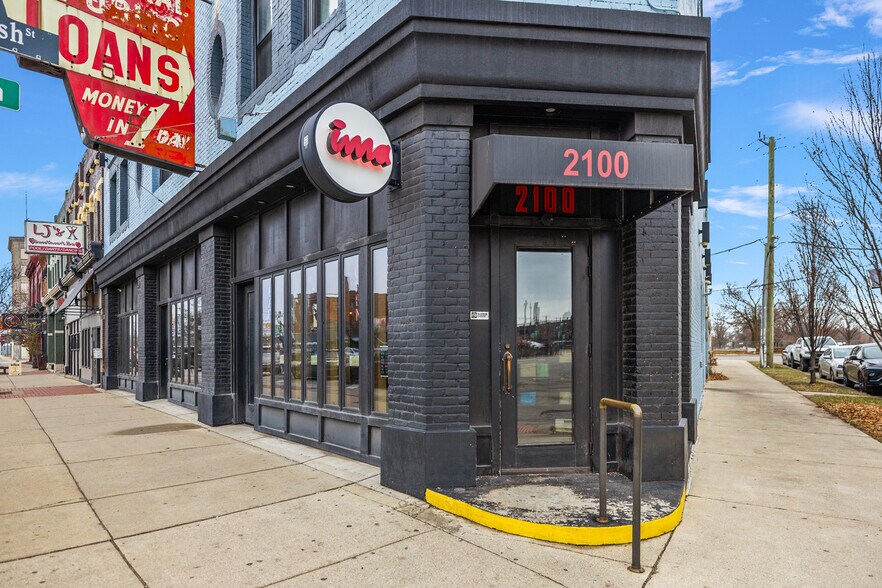 More Photos Of 2564 Michigan Ave, Detroit Storefront Retail Residential For Sale