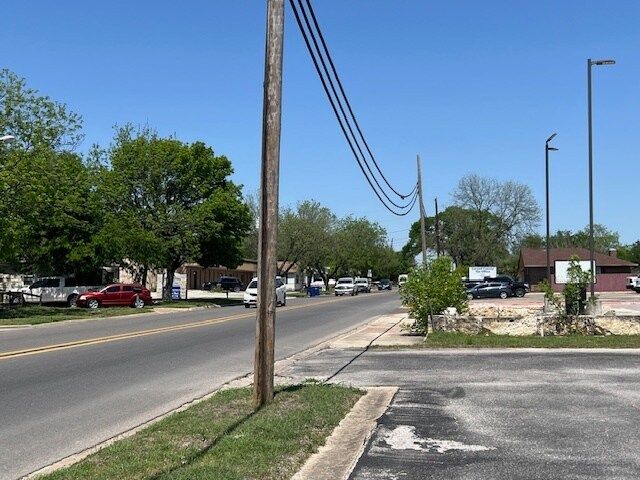 More Photos Of 907 S Main St, Copperas Cove Office For Sale