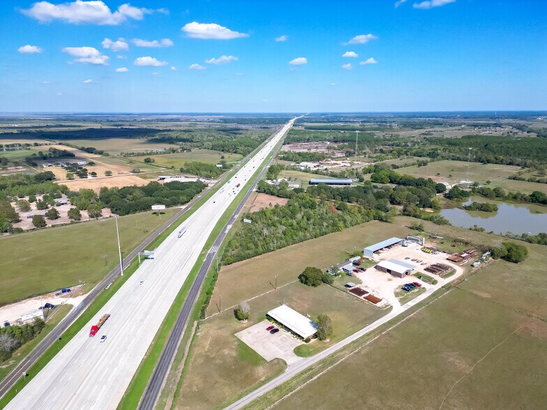 More Photos Of 46328 Interstate 10, Winnie Restaurant For Sale