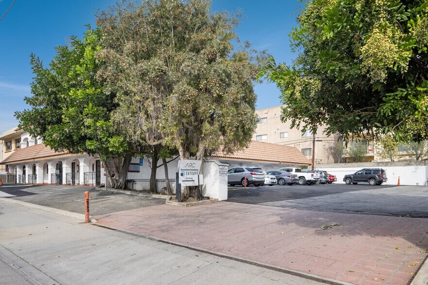 More Photos Of 1734-1746 S Sepulveda Blvd, Los Angeles Storefront Retail Office For Lease