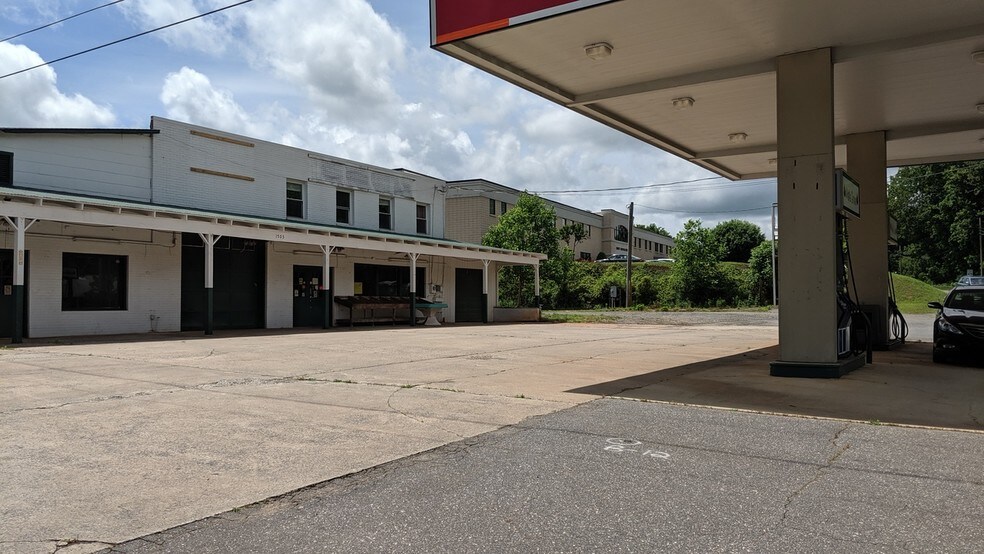 More Photos Of 1503 N Green St, Morganton Convenience Store For Sale
