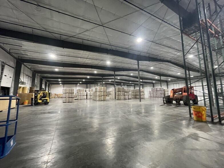 More Photos Of 128 Park Dr, Fultonville Industrial For Lease