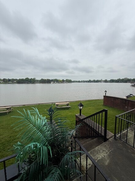 More Photos Of 408 N Liberty St, Belleville Apartments For Sale