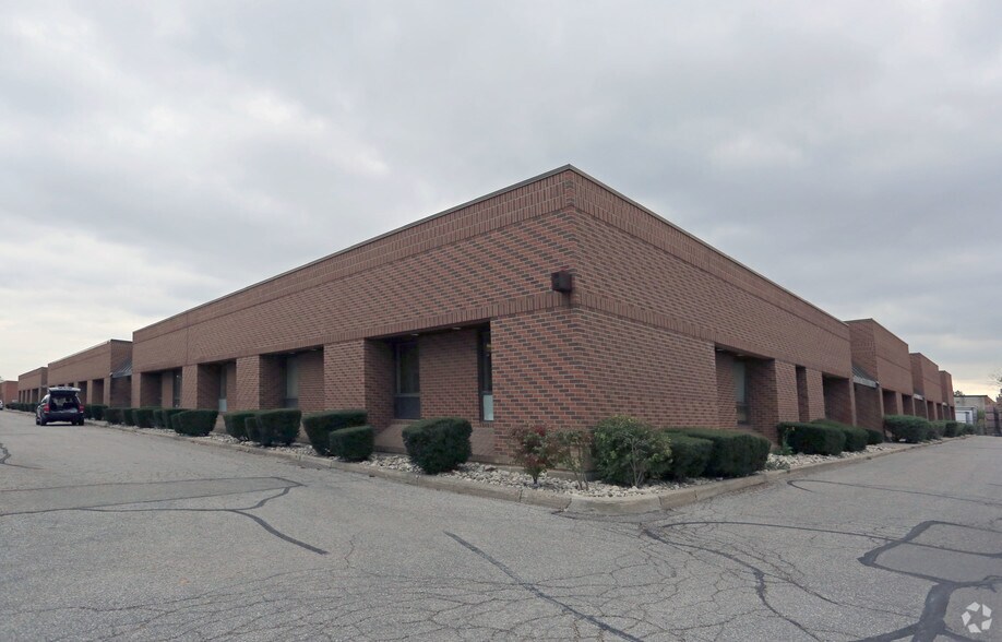 More Photos Of 161 Connie Cres, Vaughan Flex For Lease