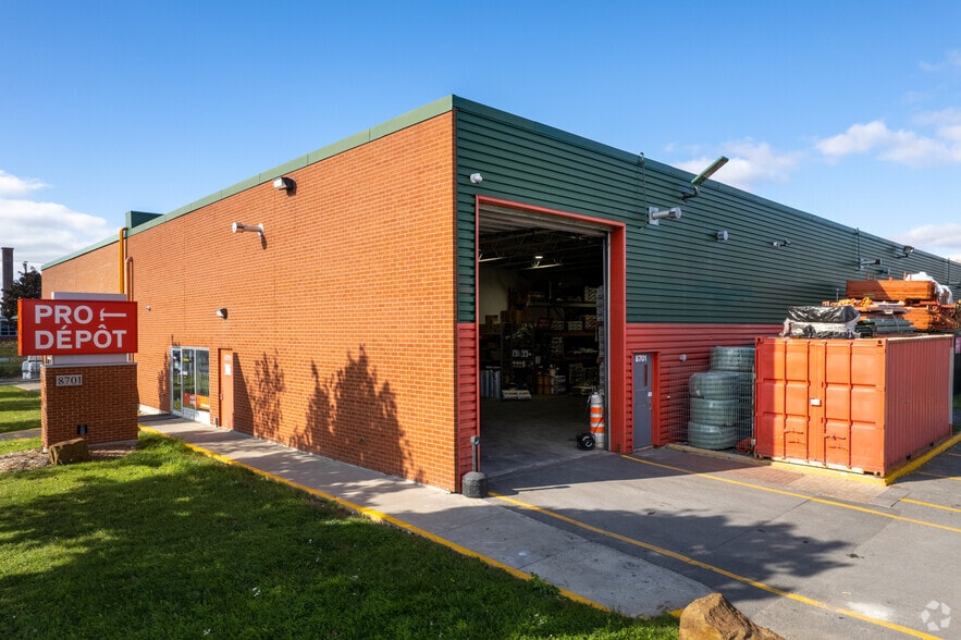 Primary Photo Of 2695 Av Dollard, Montréal Warehouse For Sale