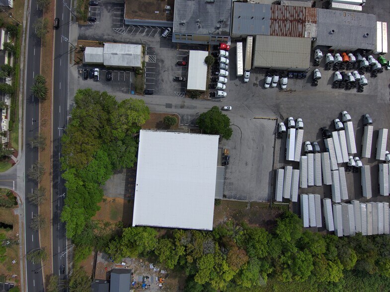 More Photos Of 390 S Ronald Reagan Blvd, Longwood Warehouse For Lease