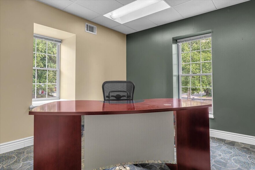 More Photos Of 1106 Ohio River Blvd, Sewickley Office For Sale