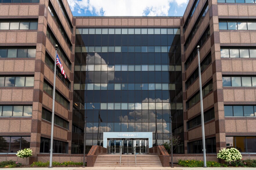 Primary Photo Of 6400 Shafer Ct, Rosemont Office For Lease