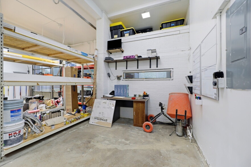 More Photos Of 305 S Hancock Ave, Colorado Springs Warehouse For Sale