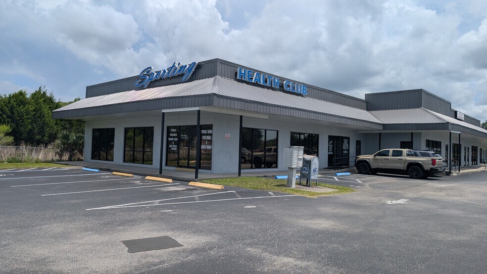 Primary Photo Of 1020 NE 5th St, Crystal River Unknown For Lease
