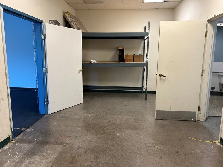 More Photos Of 1920-1930 Mt Diablo Blvd, Walnut Creek Storefront For Lease