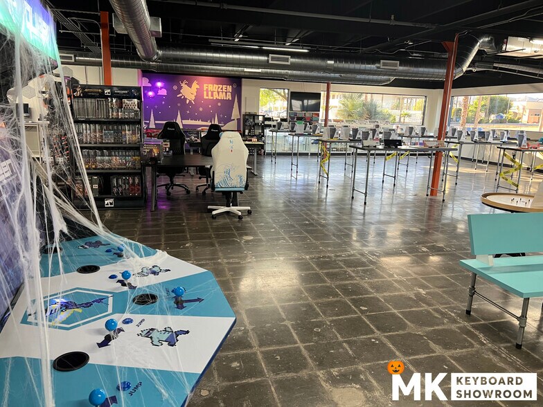 More Photos Of 7300 W Boston St, Chandler Warehouse For Lease