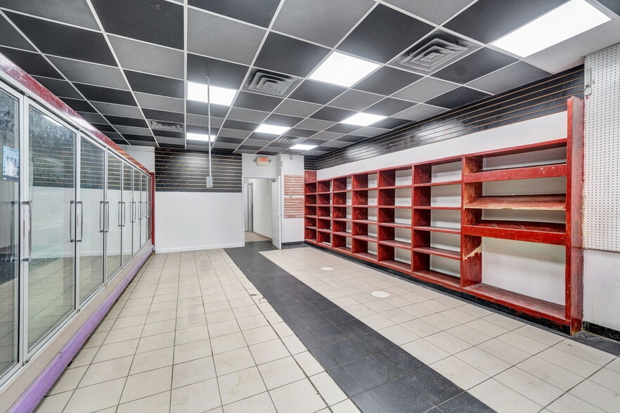 More Photos Of 230-02 S Conduit Ave, Jamaica Convenience Store For Sale
