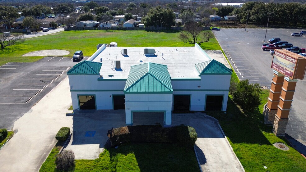More Photos Of 7180 Bandera Rd, San Antonio Medical For Lease
