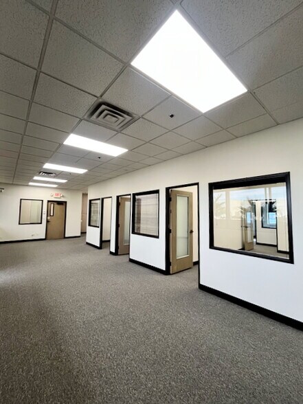 More Photos Of 6431 W Sahara Ave, Las Vegas Loft Creative Space For Lease