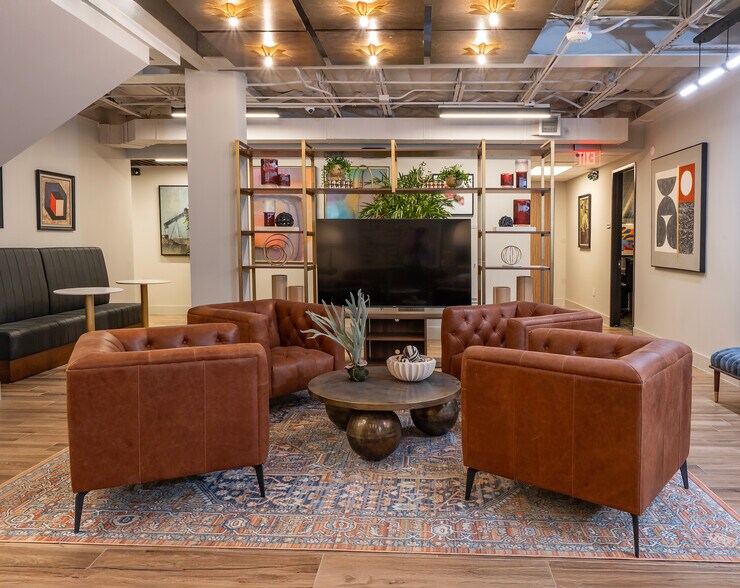 More Photos Of 1500 Waugh Dr, Houston Coworking Space